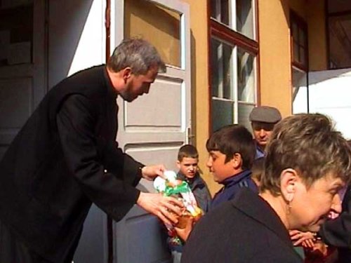 „ACORD“, mâna întinsă nevoiaşilor din Sibiu Poza 97754