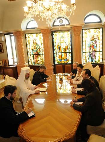 Ambasadorul Siriei a transmis Patriarhului României o invitaţie oficială de a vizita Siria Poza 97824