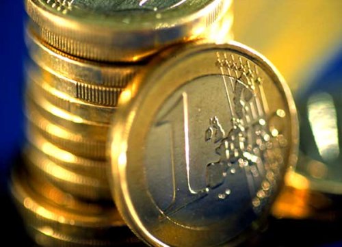 Fitch: România ar putea adera la zona euro în 2015 Poza 97963