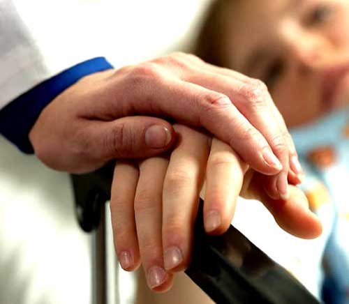 Statele UE, îndemnate să lupte activ împotriva cancerului Poza 97961