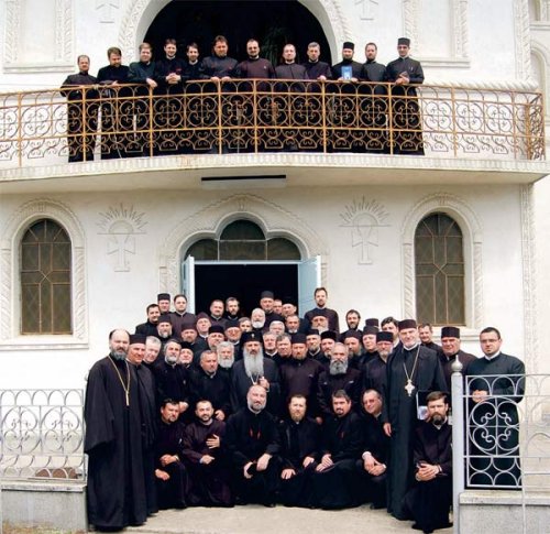 Conferinţa preoţilor din Protopopiatul Târgu Neamţ Poza 98034