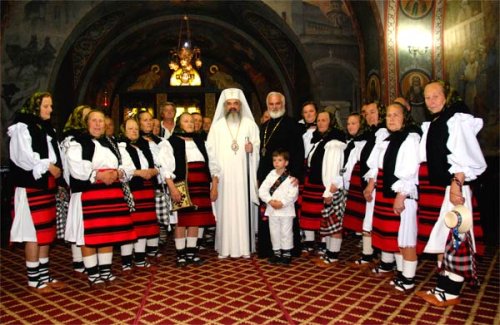 Corul parohiei Botiza, în vizită la Patriarhie Poza 98119