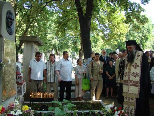 Mihai Eminescu a fost comemorat la Bellu Poza 98637