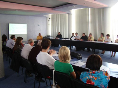 Cursuri pentru coordonatorii aşezămintelor sociale, la Alba Iulia Poza 98764
