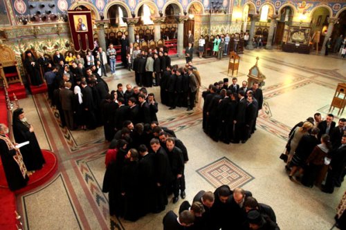 Teologii din Sibiu au depus jurământul de credinţă Poza 98847
