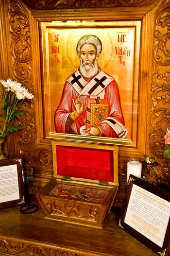 Sfântul Mucenic Valentin are moaşte la „Delea Nouă“ Poza 99362