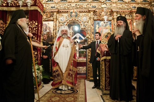 Patriarhul României a ajuns în Arhiepiscopia Sucevei şi Rădăuţilor Poza 99632