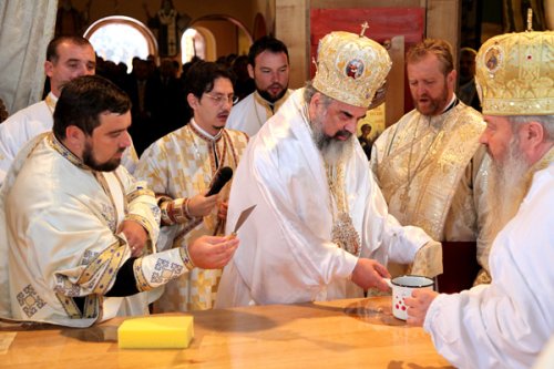 Românii din inima Ardealului se roagă într-o nouă Catedrală