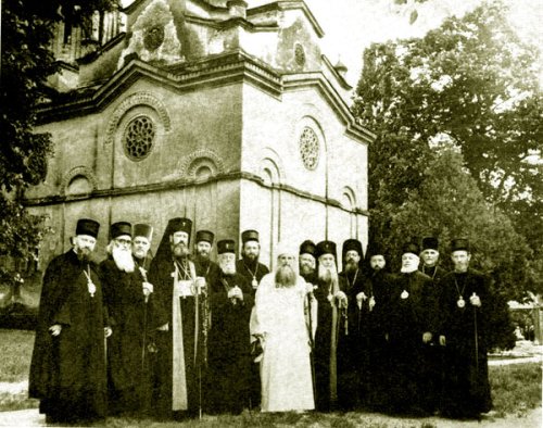 Patriarhul Justinian Marina, în vizită la Patriarhia Serbiei Poza 100121