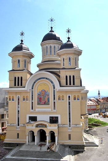 Patriarhul României va sfinţi Catedrala din Caransebeş Poza 100179