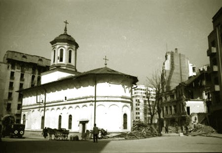 Biserica „Sf. Nicolae Dintr-o zi“ Poza 100363