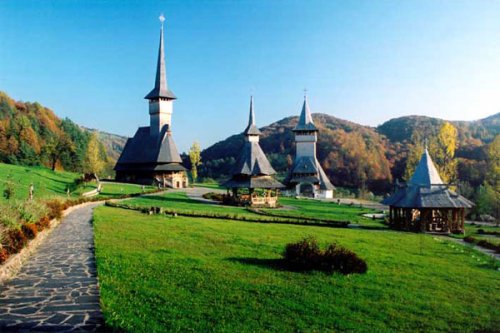 Sinaxă la Mănăstirea Bârsana