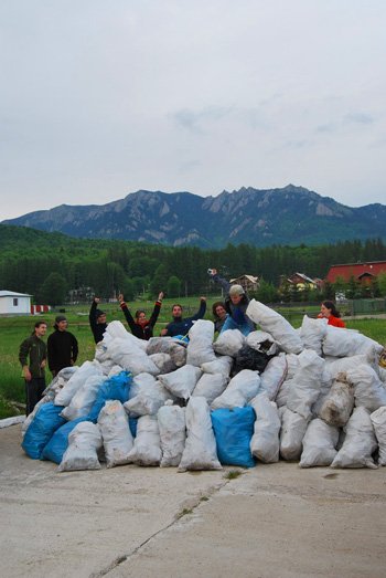 Curăţenie generală cu 150.000 de voluntari Poza 100500