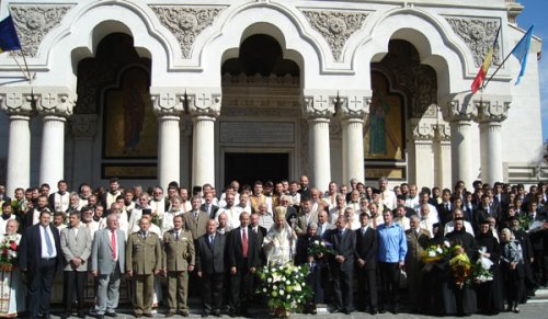 Un an de Arhiepiscopie la Dunărea de Jos Poza 100525