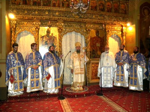 Sfinţii Serghie şi Vah, cinstiţi la Craiova Poza 100739