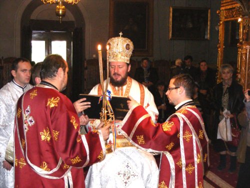 Hirotoniri la Catedrala arhiepiscopală din Vâlcea Poza 100827