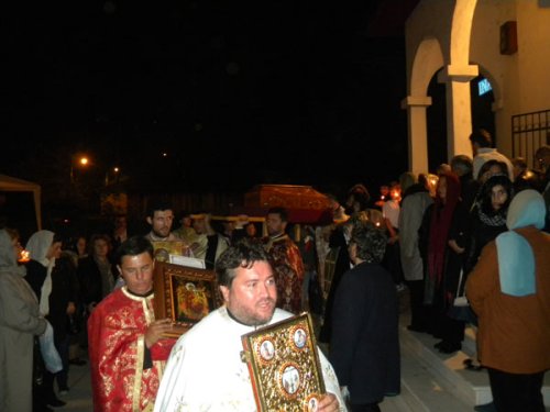 Hram la Biserica „Sfânta Parascheva“ din Craiova