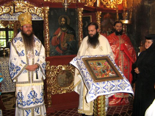 Liturghie arhierească la Mănăstirea Predeal Poza 101072