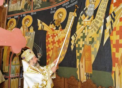Patriarhul României a sfinţit Pictura Bisericii „Sfântul Grigorie Palama” din complexul universitar Politehnica Poza 233922