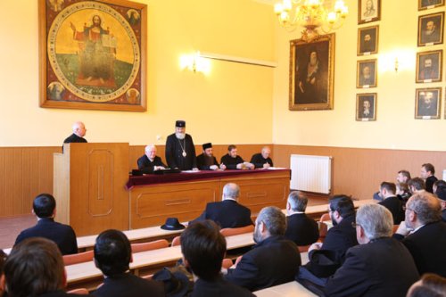 Conferinţă preoţească în Arhiepiscopia Sibiului Poza 101370