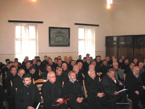 Conferinţa semestrială a preoţilor din Protopopiatul Arad Poza 101431