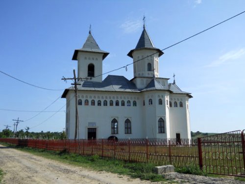 Resfinţiri de biserici în Mitropolia Moldovei şi Bucovinei Poza 101572