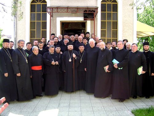 Conferinţe preoţeşti la Haţeg şi Petroşani Poza 101748