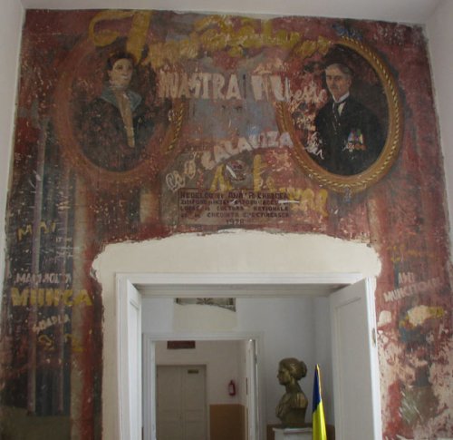 Şcoală cu fresce de biserică la Brăila Poza 101820