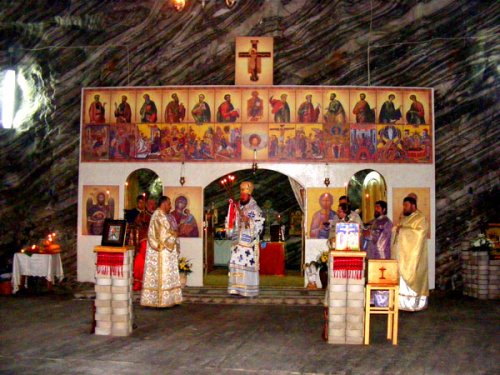 Sfânta Muceniţă Varvara, prăznuită în salina din Ocnele Mari Poza 102171