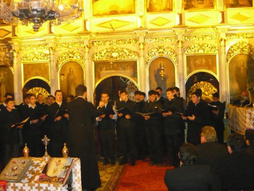 Concert de colinde în biserica din Seleuş Poza 102244