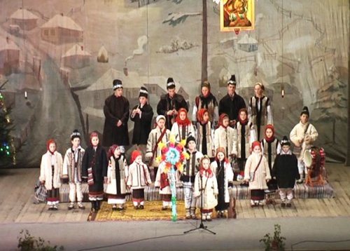 Concertul de colinde al Arhiepiscopiei Sucevei şi Rădăuţilor Poza 102391