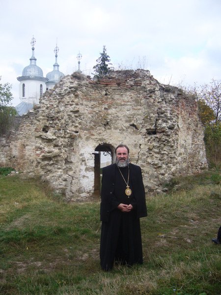 Mănăstirea Răchitoasa ar putea găzdui o şcoală pentru fetele orfane Poza 102450