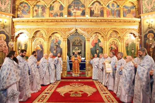 Liturghie arhierească în prima zi din an Poza 102715