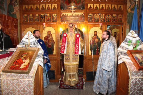 Liturghie arhierească la Schitul Păltiniş Poza 102724