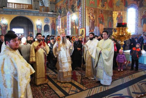 Liturghie arhierească în cartierul Kiseleff, Severin Poza 103085