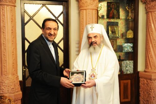 Noul ambasador al Iranului, în vizită la Patriarhia Română Poza 103040
