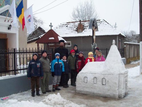 „Sărbătorile zăpezii“ i-a bucurat pe copiii din Parohia Rohani Poza 103367