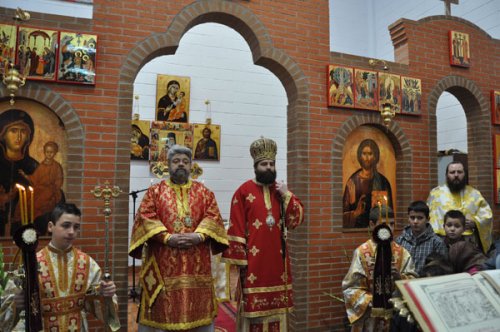 Liturghie arhierească la Coslada, Spania Poza 103453