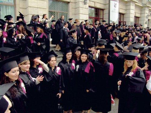 Studenţi slabi, universităţi preocupate de propria supravieţuire Poza 103584