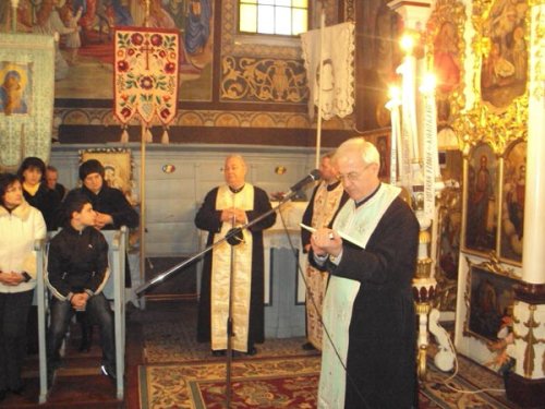 Întrunirea preoţilor din Cercul pastoral-misionar Vladimirescu Poza 103943