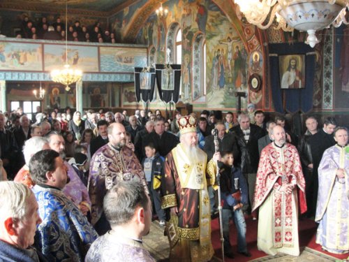 Pomenirea episcopului Ioan Mihălţan Poza 104240