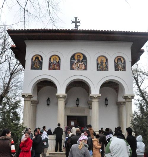 Sărbătoare la paraclisul Universităţii „Politehnica“ Poza 104365