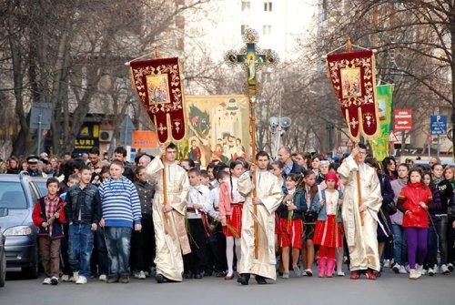 Pelerinajul de Florii în Arhiepiscopia Iaşilor Poza 105048