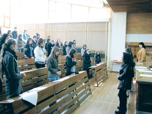 Educaţia creştină - împlinirea vocaţiei baptismale Poza 105106