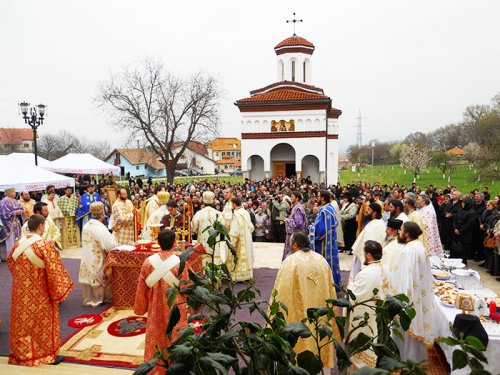 Sfinţirea Schitului „Sfântul Lazăr“ Poza 105139