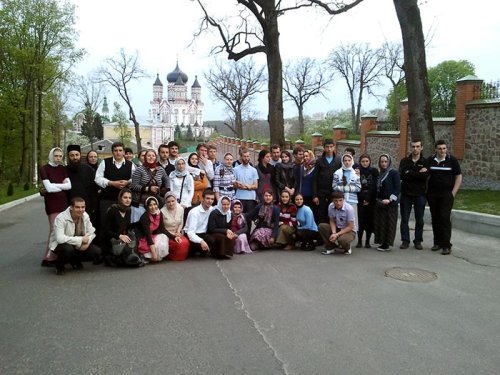 53 de tineri din ATOR, pe urmele sfinţilor din Ucraina Poza 105460