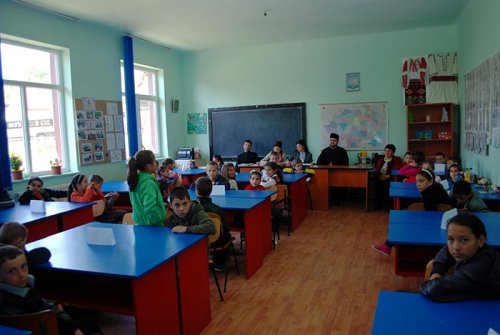 Concurs de cunoştinţe religioase în localitatea doljeană Bucovăţ Poza 105496