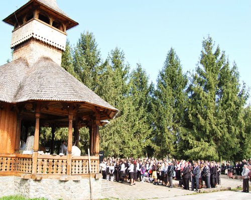 „Cântările Învierii“ la Mănăstirea Româneşti Poza 105577