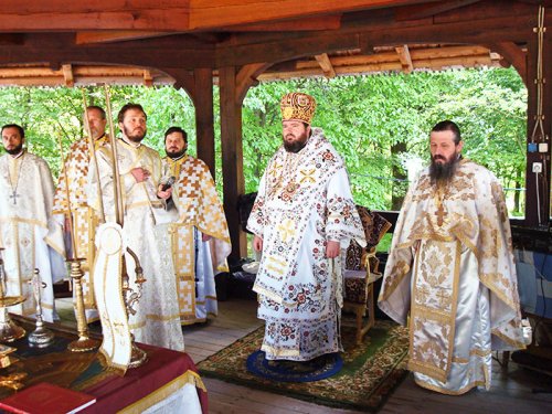 Duminica Mironosiţelor la Mănăstirea Voivozi Poza 105569