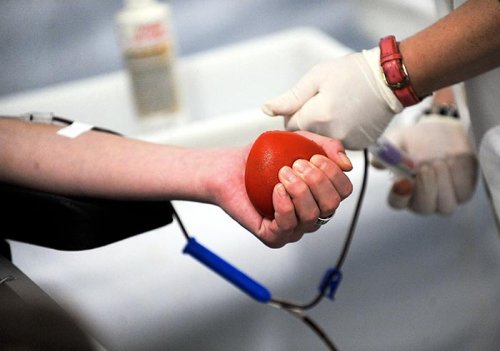 Donarea de sânge este dăruire de viaţă aproapelui Poza 105768